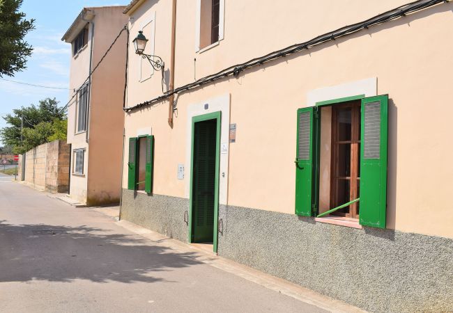 Casa en Sineu - Ca S'Escolà 175 tradicional casa mallorquina con jardín, gran barbacoa y WiFi Casa en Sineu - Ca S'Escolà 175 tradicional casa mallorquina con jardín, gran barbacoa y WiFi