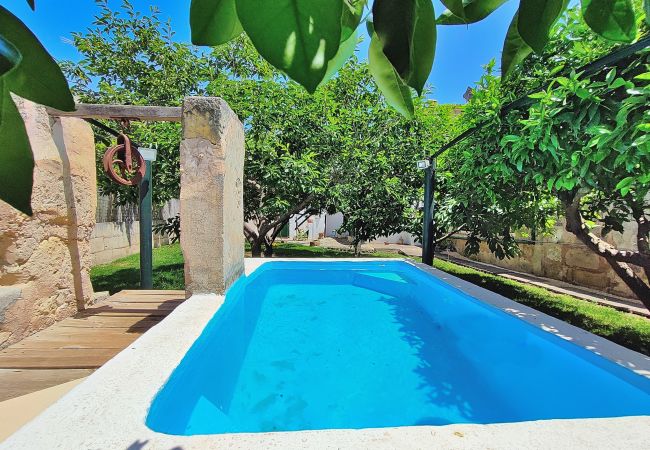 Casa en Sineu - Ca S'Escolà 175 tradicional casa mallorquina con jardín, gran barbacoa y WiFi Casa en Sineu - Ca S'Escolà 175 tradicional casa mallorquina con jardín, gran barbacoa y WiFi