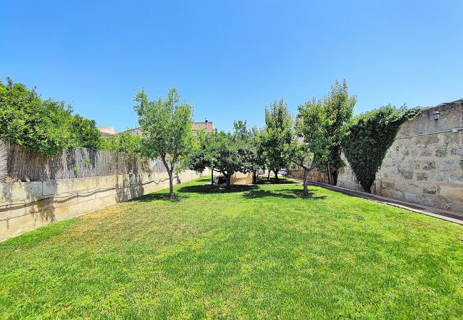 Casa en Sineu - Ca S'Escolà 175 tradicional casa mallorquina con jardín, gran barbacoa y WiFi Casa en Sineu - Ca S'Escolà 175 tradicional casa mallorquina con jardín, gran barbacoa y WiFi