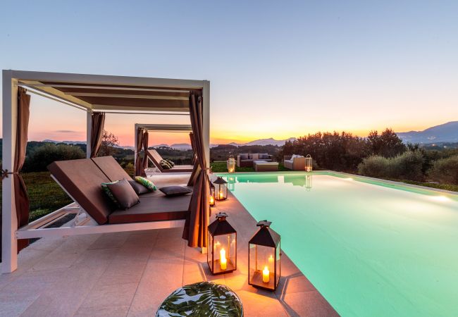 Villa en Montecarlo - 10 Bedrooms Villa in Lucca, SPA, Panoramic Pool