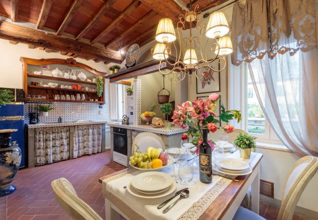 Apartamento en Lucca - CASA KATHY: Smart and Convenient Luxury 2 Bedrooms Apartment inside the City Walls Apartamento en Lucca - CASA KATHY: Smart and Convenient Luxury 2 Bedrooms Apartment inside the City Walls