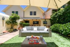 Casa en Santa Brígida - House with cozy garden BBQ and free parking 