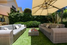 Casa en Santa Brígida - House with cozy garden BBQ and free parking 