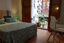 Apartamento en Valencia - Central Market Cozy One Bedroom Wifi Apartment