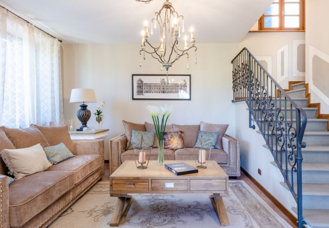 Villa en Lucca - Nonna Bianca, a Genuine Farmhouse in Sant'Alessio, Lucca Villa en Lucca - Nonna Bianca, a Genuine Farmhouse in Sant'Alessio, Lucca