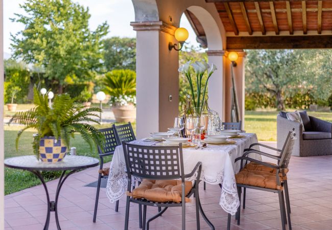 Villa en Lucca - Nonna Bianca, a Genuine Farmhouse in Sant'Alessio, Lucca Villa en Lucca - Nonna Bianca, a Genuine Farmhouse in Sant'Alessio, Lucca