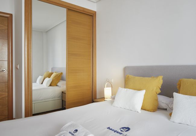 Apartamento en San Sebastián/Donostia - ESNATU - Basque Stay Apartamento en San Sebastián/Donostia - ESNATU - Basque Stay