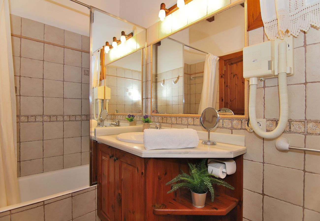 Finca en Ariany - Can Xisco Domatiga 250, Villa de piedra con piscina e internet de alta velocidad Finca en Ariany - Can Xisco Domatiga 250, Villa de piedra con piscina e internet de alta velocidad