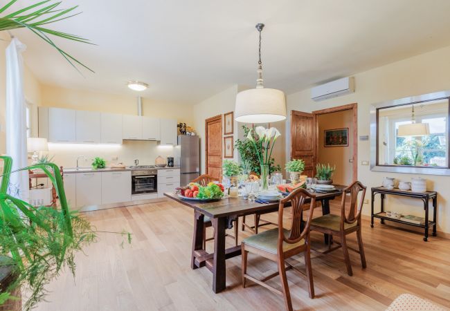 Villa en Lucca - Charming Cottage with Private Pool in Lucca Villa en Lucca - Charming Cottage with Private Pool in Lucca