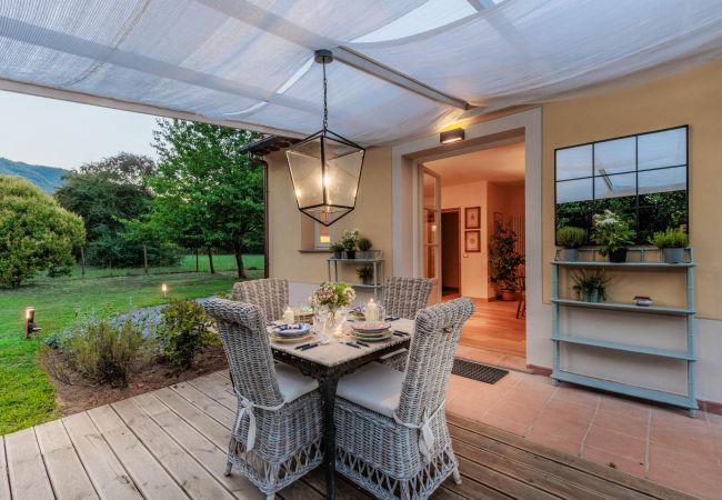 Villa en Lucca - Charming Cottage with Private Pool in Lucca Villa en Lucca - Charming Cottage with Private Pool in Lucca