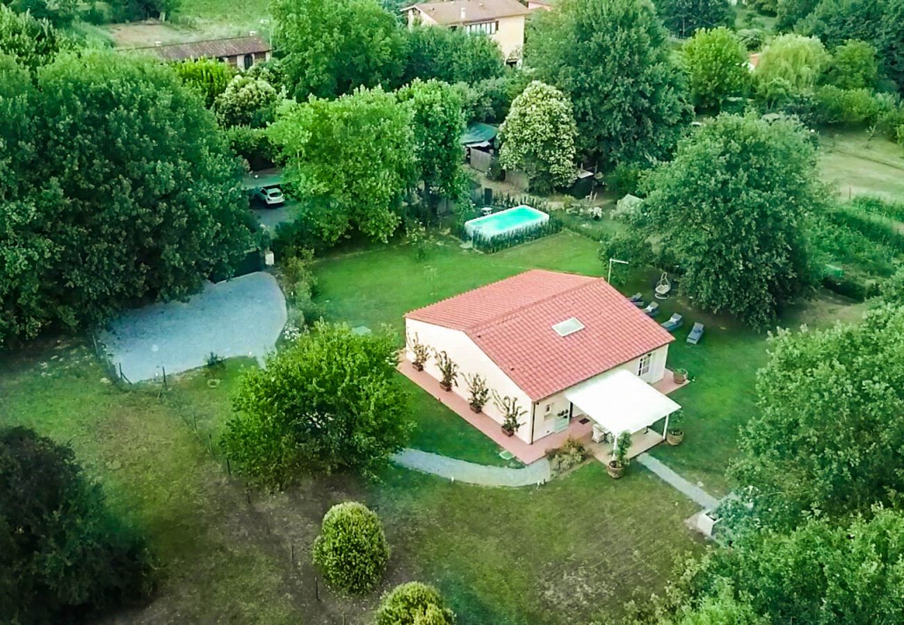 Villa en Lucca - Charming Cottage with Private Pool in Lucca Villa en Lucca - Charming Cottage with Private Pool in Lucca
