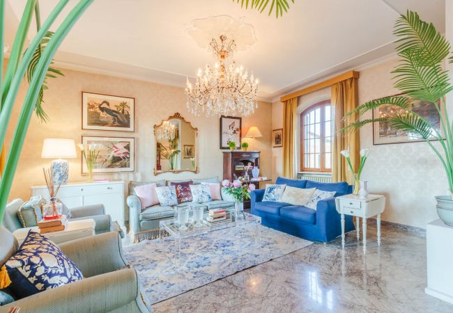 Villa en Monte San quirico - Villa Cesare, a Convenient 4 bedroom Villa with Pool close to Lucca Town Villa en Monte San quirico - Villa Cesare, a Convenient 4 bedroom Villa with Pool close to Lucca Town