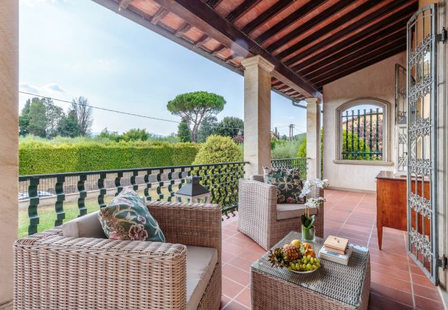 Villa en Monte San quirico - Villa Cesare, a Convenient 4 bedroom Villa with Pool close to Lucca Town Villa en Monte San quirico - Villa Cesare, a Convenient 4 bedroom Villa with Pool close to Lucca Town