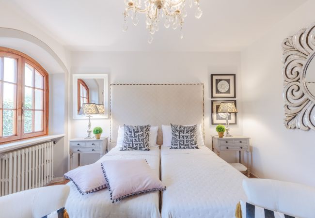 Villa en Monte San quirico - Villa Cesare, a Convenient 4 bedroom Villa with Pool close to Lucca Town Villa en Monte San quirico - Villa Cesare, a Convenient 4 bedroom Villa with Pool close to Lucca Town