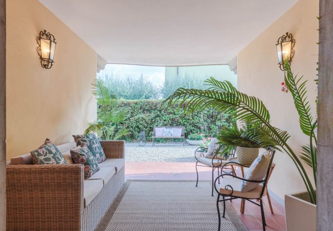 Villa en Monte San quirico - Villa Cesare, a Convenient 4 bedroom Villa with Pool close to Lucca Town Villa en Monte San quirico - Villa Cesare, a Convenient 4 bedroom Villa with Pool close to Lucca Town