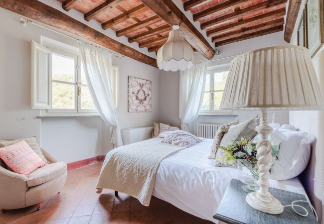 Apartamento en Monte San quirico - Jacopo Farmhouse Apartment in Wine Resort in Lucca Apartamento en Monte San quirico - Jacopo Farmhouse Apartment in Wine Resort in Lucca