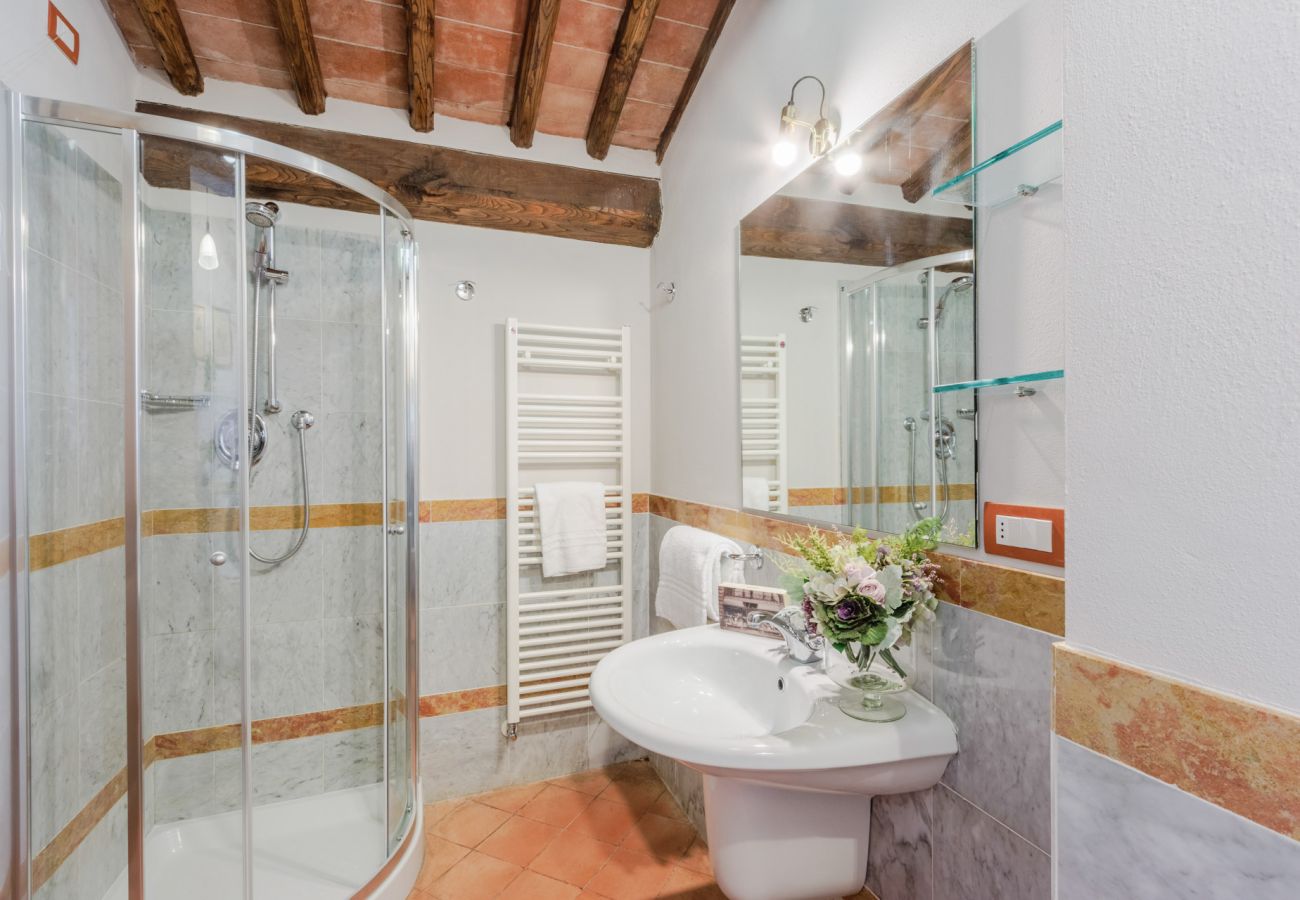 Apartamento en Monte San quirico - Anna Farmhouse Apartment in Wine Resort in Lucca Apartamento en Monte San quirico - Anna Farmhouse Apartment in Wine Resort in Lucca