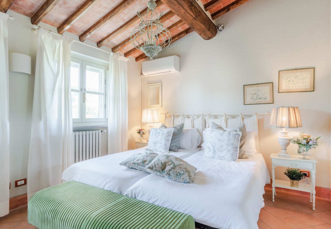 Apartamento en Monte San quirico - Pietro Farmhouse Apartment in Wine Resort in Lucca Apartamento en Monte San quirico - Pietro Farmhouse Apartment in Wine Resort in Lucca