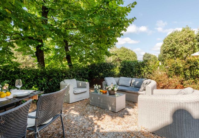 Apartamento en Monte San quirico - Maria Farmhouse Apartment in Wine Resort in Lucca Apartamento en Monte San quirico - Maria Farmhouse Apartment in Wine Resort in Lucca