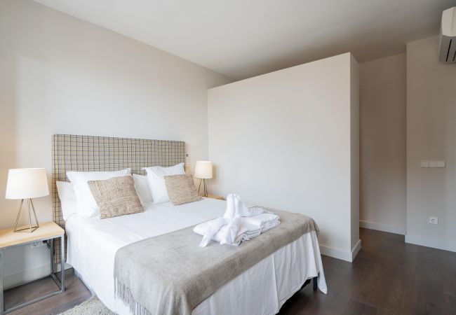 Apartamento en Madrid - Apartamento Chamartín Garaje&Piscina&Gimnasio PXII92