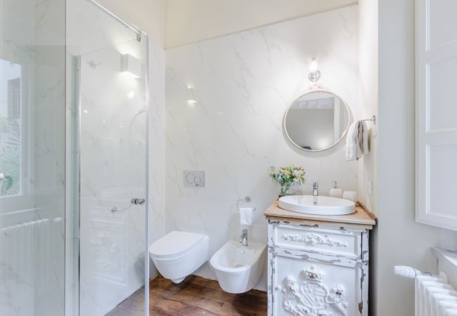 Apartamento en Lucca - 3 bedrooms Apartment by the Lucca Cathedral Apartamento en Lucca - 3 bedrooms Apartment by the Lucca Cathedral