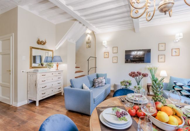 Apartamento en Lucca - 3 bedrooms Apartment by the Lucca Cathedral Apartamento en Lucca - 3 bedrooms Apartment by the Lucca Cathedral
