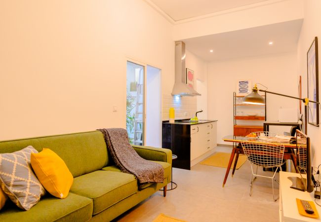 Apartamento en Madrid - Encantadora vivienda de dos dormitorios en el Centro de Madrid. Temporal Apartamento en Madrid - Encantadora vivienda de dos dormitorios en el Centro de Madrid. Temporal