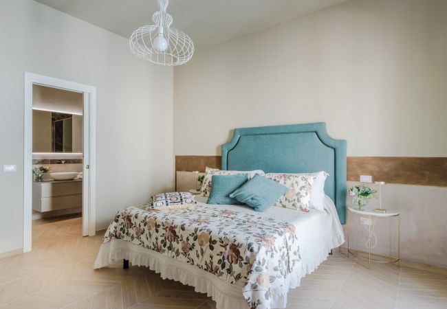 Apartamento en Lucca - Luxury Modern Apartment with Elevator and Balcony inside the Walls of Lucca Apartamento en Lucca - Luxury Modern Apartment with Elevator and Balcony inside the Walls of Lucca