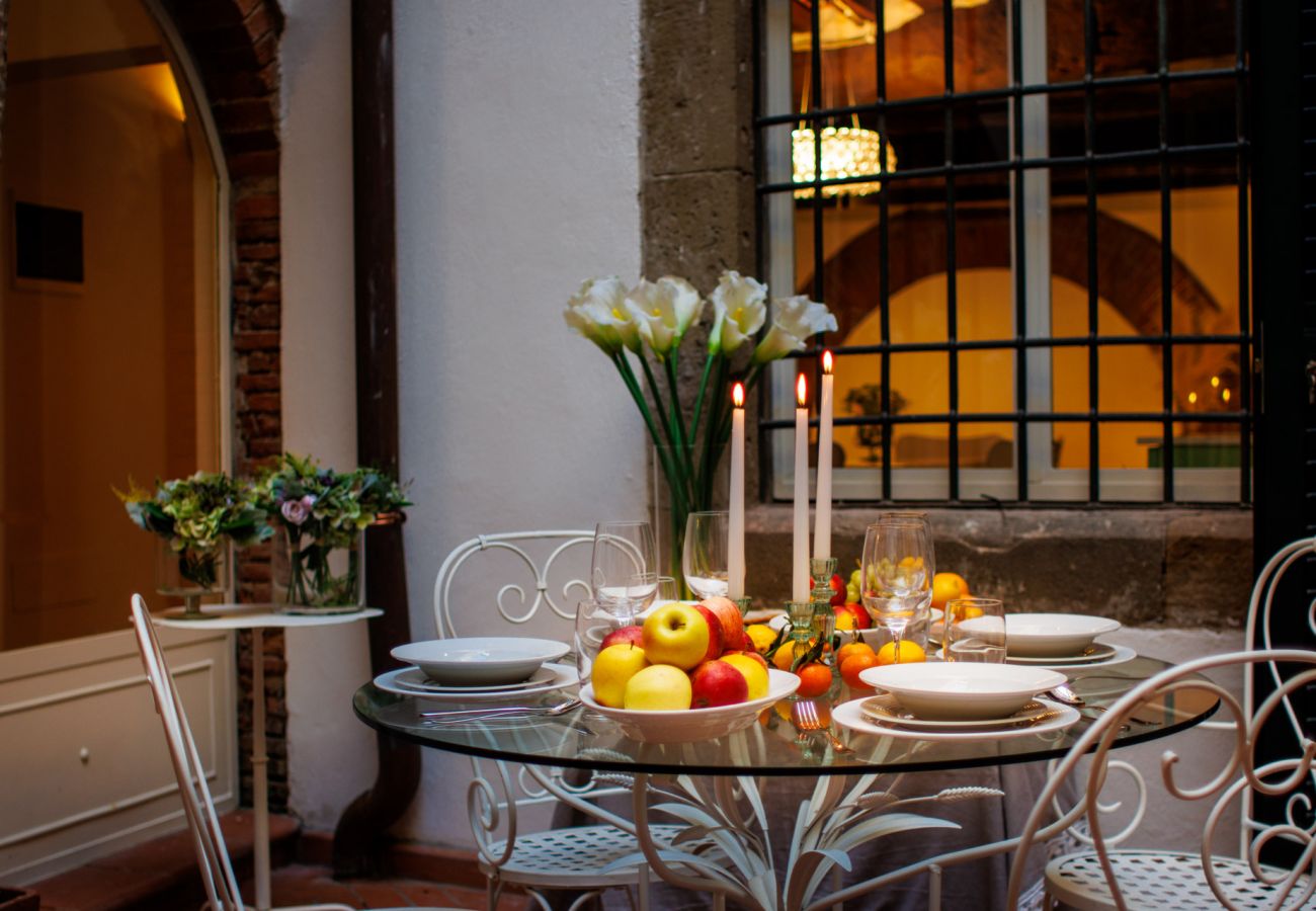 Apartamento en Lucca - Casa Al Dipinto, an Apartment with Garden Apartamento en Lucca - Casa Al Dipinto, an Apartment with Garden