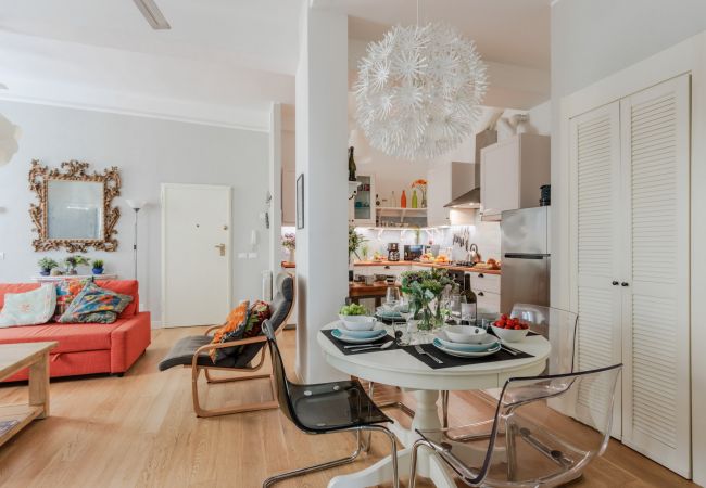 Apartamento en Lucca - Miss Penny, a Welcoming Modern  2 Bedrooms Apartment at Piazza San Michele Apartamento en Lucca - Miss Penny, a Welcoming Modern  2 Bedrooms Apartment at Piazza San Michele