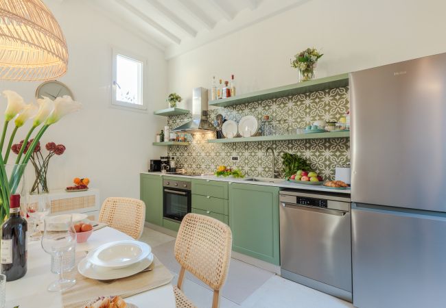 Apartamento en Lucca - The City Oasis, a Villa inside Lucca with Private Garden Apartamento en Lucca - The City Oasis, a Villa inside Lucca with Private Garden