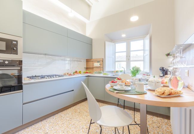 Apartamento en Lucca - Elevate Your Living: Heritage Meets Modernity Apartamento en Lucca - Elevate Your Living: Heritage Meets Modernity