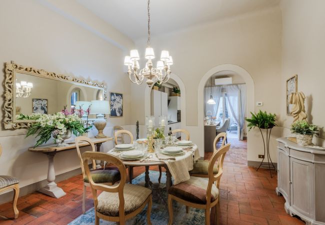 Apartamento en Lucca - Casa Celeste 3 Bedrooms Apartment with Terrace Inside Lucca Apartamento en Lucca - Casa Celeste 3 Bedrooms Apartment with Terrace Inside Lucca