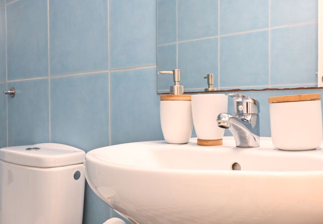 Apartamento en Madrid - Vive la vida madrileña! Acogedora vivienda de 2 dormitorios a solo unos minutos de Puerta del Sol en Madrid.Temporal Apartamento en Madrid - Vive la vida madrileña! Acogedora vivienda de 2 dormitorios a solo unos minutos de Puerta del Sol en Madrid.Temporal