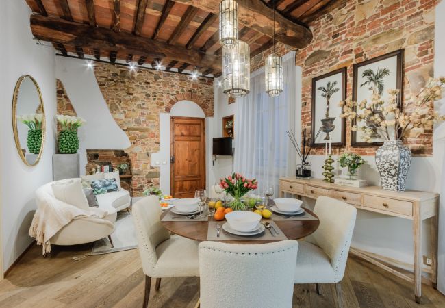 Apartamento en Lucca - Convenient First Floor 2 Bedrooms Apartment With WiFi Apartamento en Lucca - Convenient First Floor 2 Bedrooms Apartment With WiFi