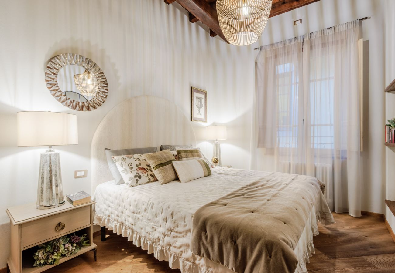 Apartamento en Lucca - Convenient First Floor 2 Bedrooms Apartment With WiFi Apartamento en Lucca - Convenient First Floor 2 Bedrooms Apartment With WiFi