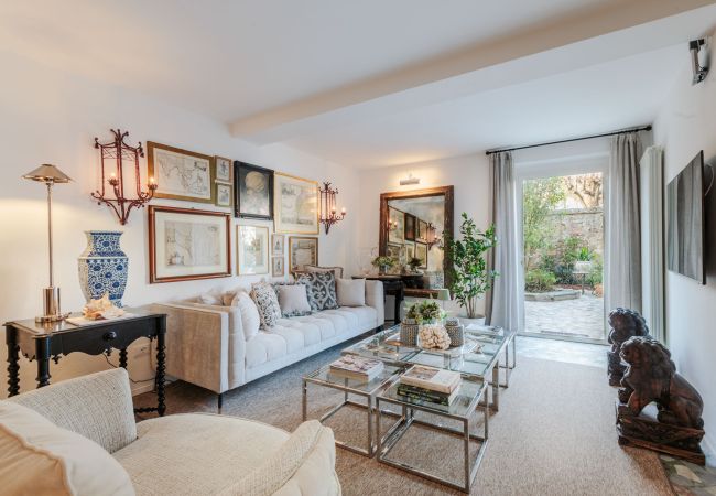 Apartamento en Lucca - Luxury Home, Private Garden and Jacuzzi inside Lucca Apartamento en Lucca - Luxury Home, Private Garden and Jacuzzi inside Lucca