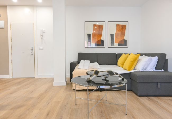Apartamento en Madrid - Amplia Casa de 3 Dormitorios: Vive la Naturaleza a Pasos de Casa y Campo. Temporal Apartamento en Madrid - Amplia Casa de 3 Dormitorios: Vive la Naturaleza a Pasos de Casa y Campo. Temporal