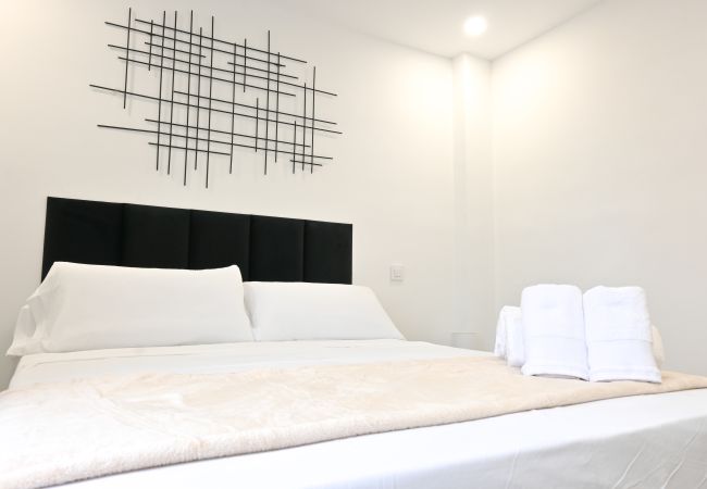 Apartamento en Madrid - Amplia Casa de 3 Dormitorios: Vive la Naturaleza a Pasos de Casa y Campo. Temporal Apartamento en Madrid - Amplia Casa de 3 Dormitorios: Vive la Naturaleza a Pasos de Casa y Campo. Temporal