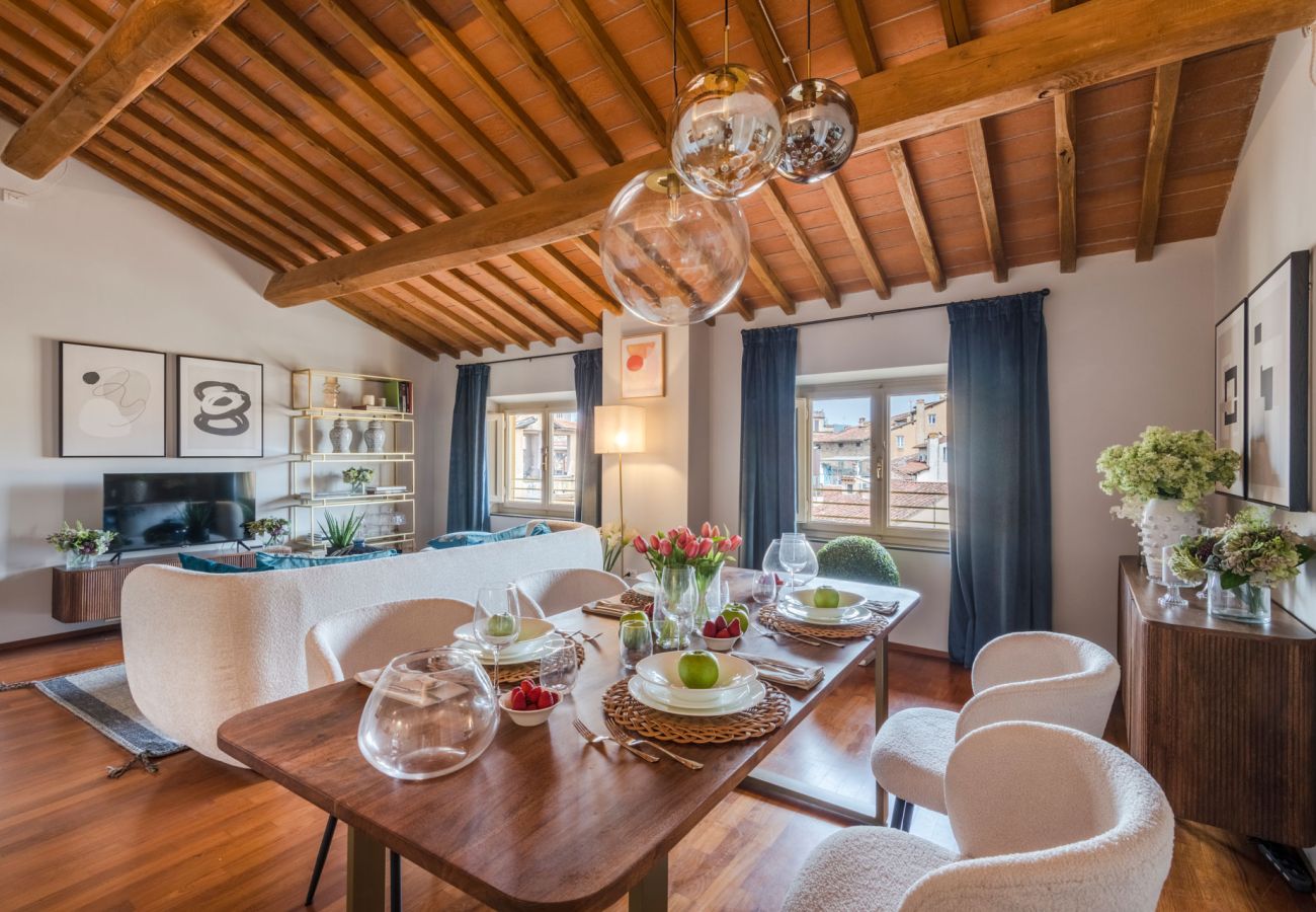 Apartamento en Lucca - De Nobili Penthouse, Luxury Apartment with Elevator inside the Walls of Lucca Apartamento en Lucca - De Nobili Penthouse, Luxury Apartment with Elevator inside the Walls of Lucca