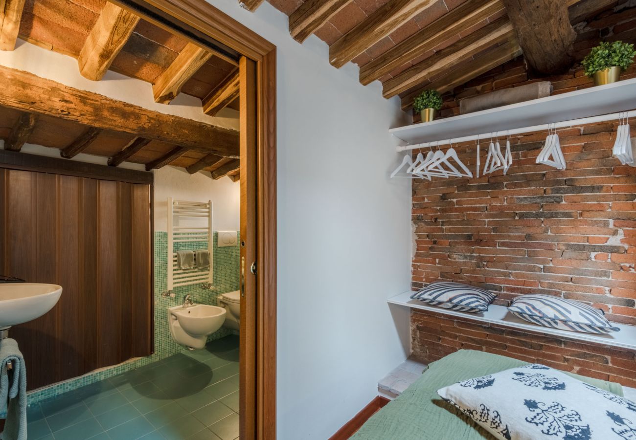 Apartamento en Lucca - Dorina Penthouse 2 bedrooms 2 bathrooms inside the Lucca Walls Apartamento en Lucca - Dorina Penthouse 2 bedrooms 2 bathrooms inside the Lucca Walls