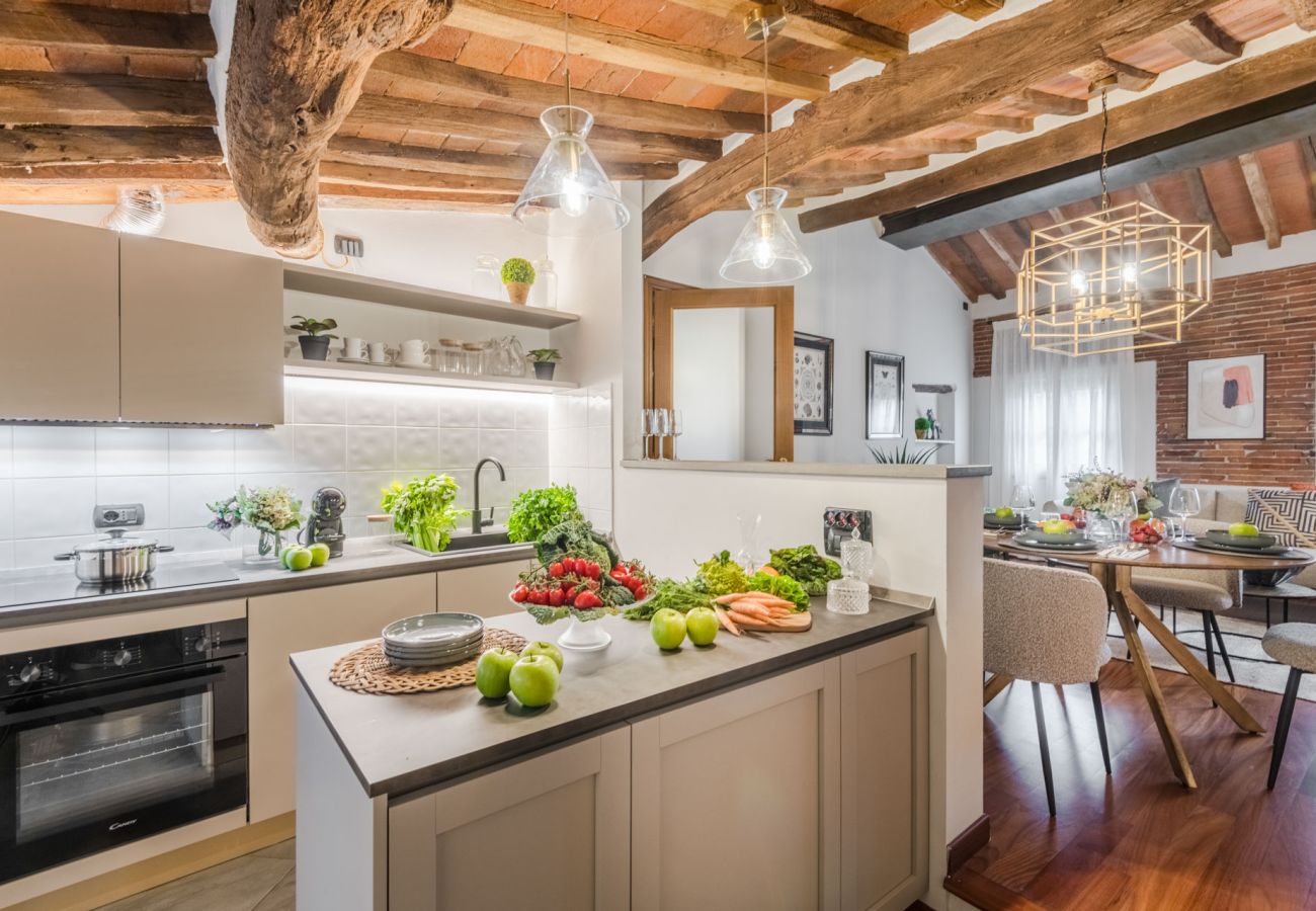 Apartamento en Lucca - Dorina Penthouse 2 bedrooms 2 bathrooms inside the Lucca Walls Apartamento en Lucca - Dorina Penthouse 2 bedrooms 2 bathrooms inside the Lucca Walls