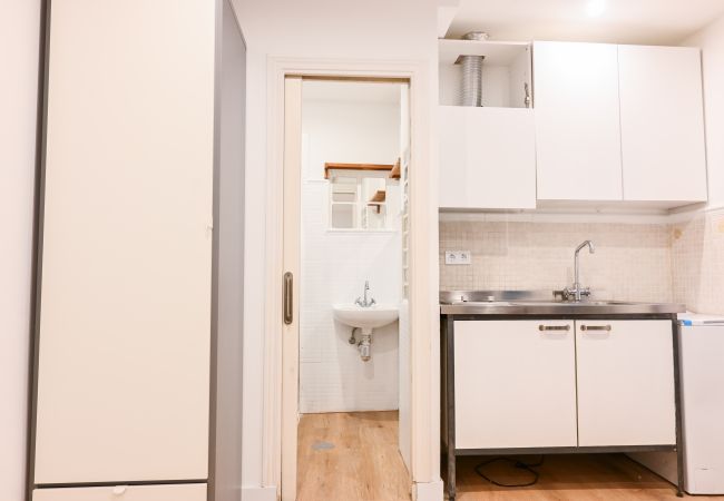 Estudio en Madrid - Lindo estudio en barrio Justicia SLR16 Estudio en Madrid - Lindo estudio en barrio Justicia SLR16