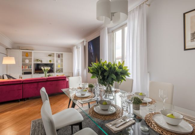 Apartamento en Lucca - Luxury Rental Penthouse in the Heart of Lucca Apartamento en Lucca - Luxury Rental Penthouse in the Heart of Lucca