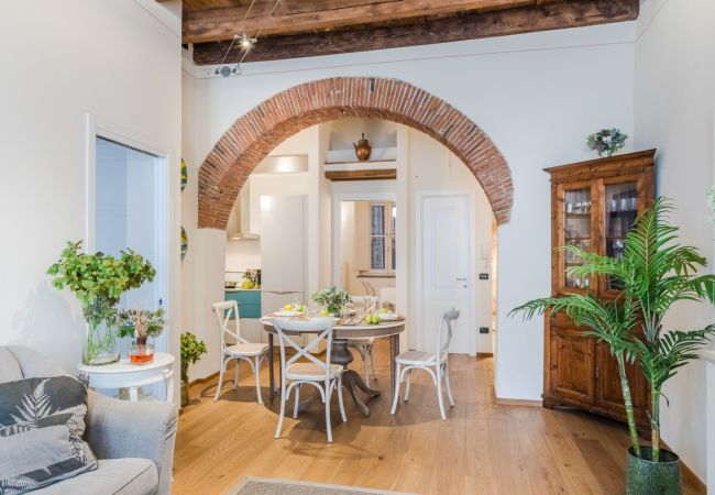 Apartamento en Lucca - Smart 2 Bedrooms Apartment close to Bus Terminal Apartamento en Lucca - Smart 2 Bedrooms Apartment close to Bus Terminal