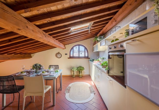 Apartamento en Lucca - Panoramic penthouse with views and elevator in Lucca Apartamento en Lucca - Panoramic penthouse with views and elevator in Lucca