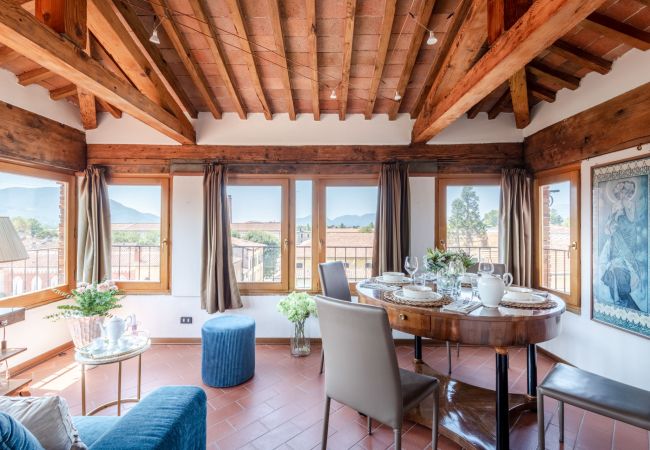 Apartamento en Lucca - Panoramic penthouse with views and elevator in Lucca Apartamento en Lucca - Panoramic penthouse with views and elevator in Lucca
