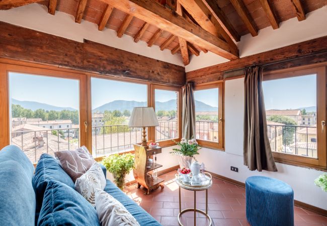 Apartamento en Lucca - Panoramic penthouse with views and elevator in Lucca Apartamento en Lucca - Panoramic penthouse with views and elevator in Lucca