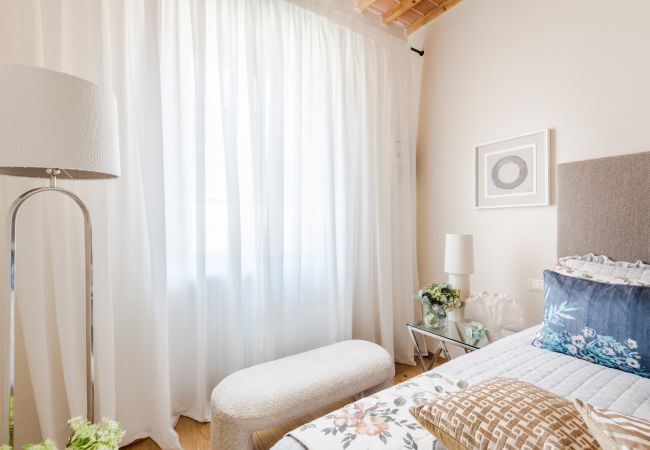 Apartamento en Lucca - Contemporary 2 Bedrooms 2 Bathrooms Apartment Apartamento en Lucca - Contemporary 2 Bedrooms 2 Bathrooms Apartment