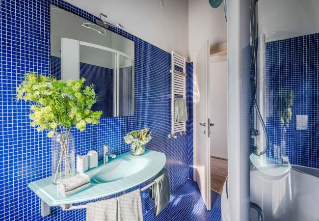 Apartamento en Lucca - Modern Panoramic Loft with Terrace, Elevator, Parking Apartamento en Lucca - Modern Panoramic Loft with Terrace, Elevator, Parking